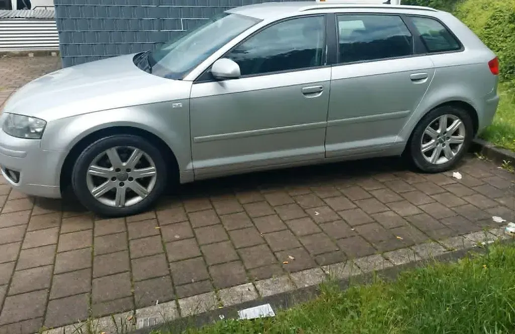 Gebraucht Audi A3 Ambiente 140 PS (102 kW) 2006 Grau Kleinwagen
