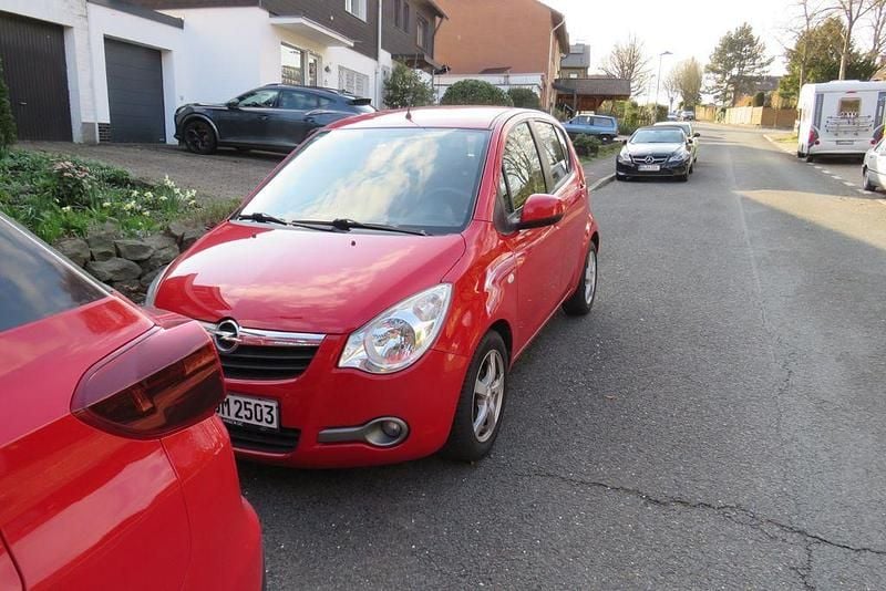 Gebraucht Opel Agila Edition 94 PS (69 kW) 2009 Kleinwagen