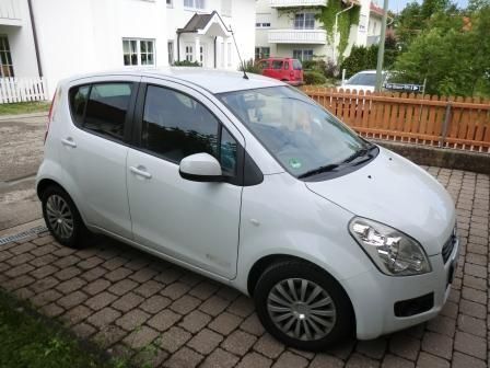 Gebraucht Suzuki Splash 117 PS (86 kW) 2009 Weiß metallic Kleinwagen