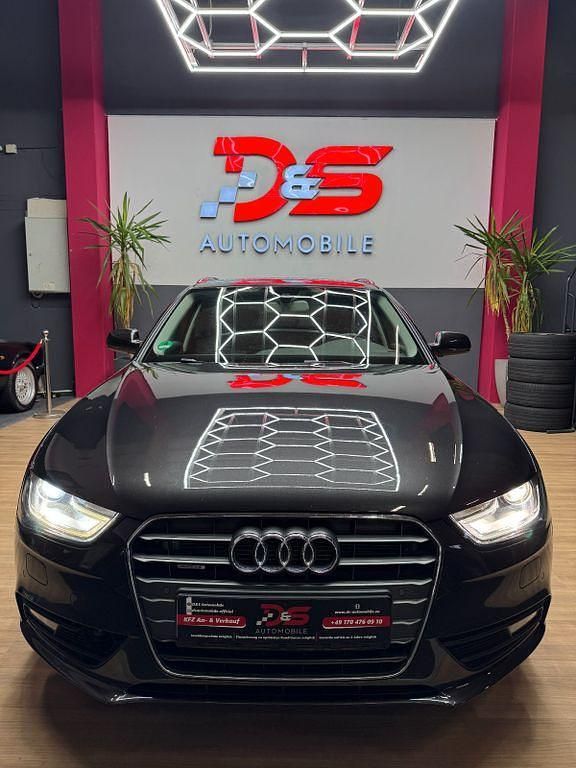 Grau Gebraucht 2014 Audi A4 Attraction Kombi | 9.999 € (Guter Preis) - Bild 1/4