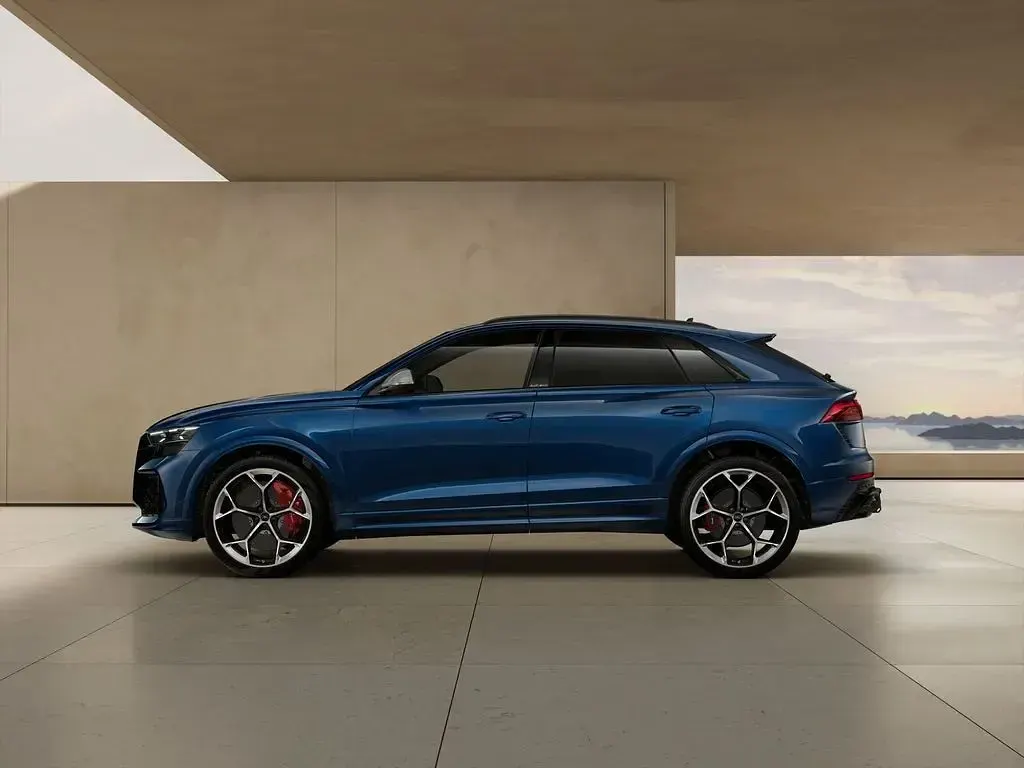 Gebraucht Audi RS Q8 Performance 640 PS (470 kW) 2026 Blau SUV