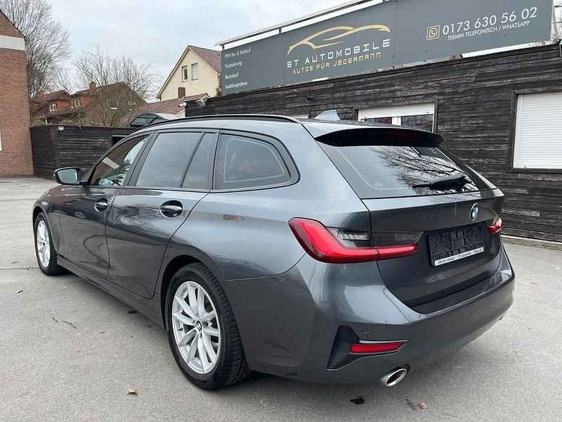 Gebraucht BMW 320 Advantage 190 PS (139 kW) 2020 Grau Limousine
