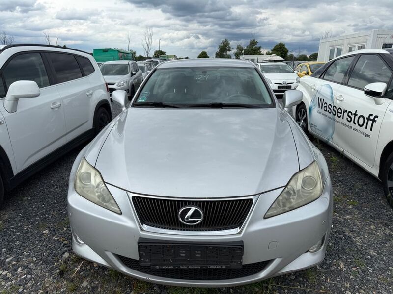 Silber Gebraucht 2008 Lexus IS220 Limousine | 3.500 € - Bild 1/4