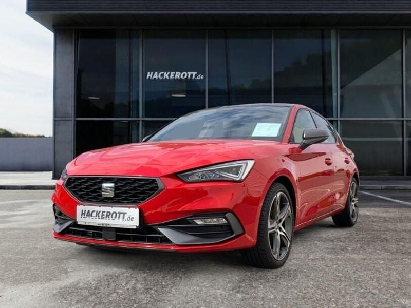 Rot Gebraucht 2022 Seat Leon FR Limousine | 24.780 € (Fairer Preis) - Bild 1/4