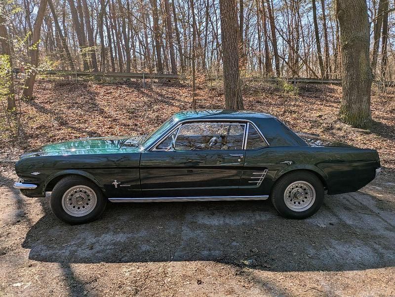 Occasion Ford V8 200 ch (147 kW) 1966 Vert Coupé
