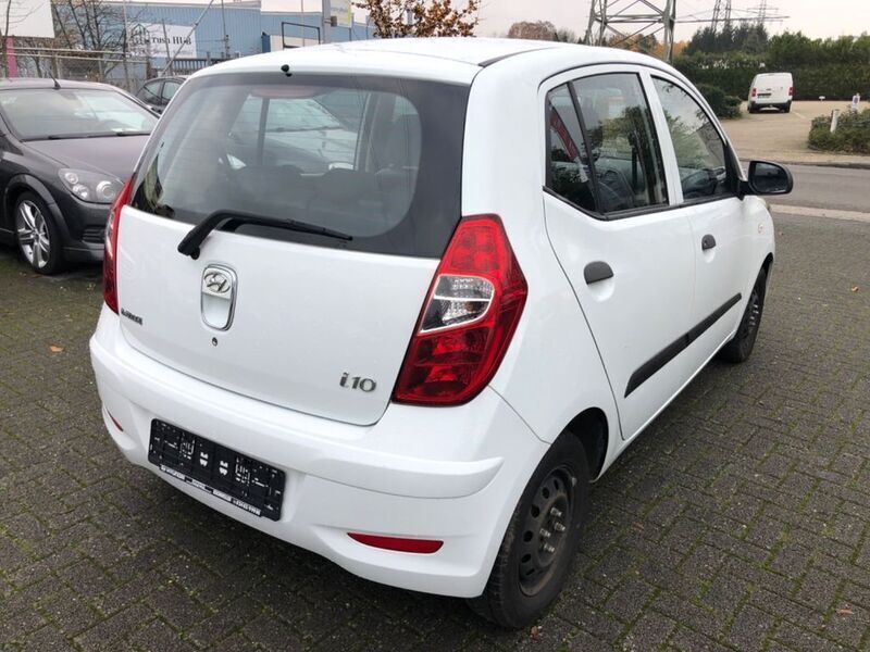 Gebraucht Hyundai i10 Classic 69 PS (50 kW) 2013 Weiß Kleinwagen