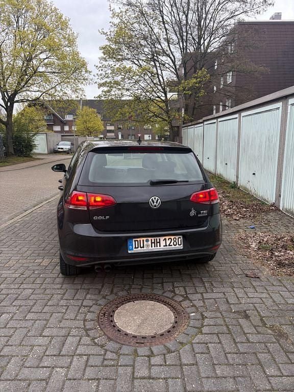 Gebraucht VW Golf VII Highline 140 PS (102 kW) 2013 Schwarz Limousine