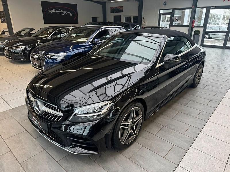 Gebraucht Mercedes C180 AMG line 156 PS (114 kW) 2019 Schwarz Cabrio