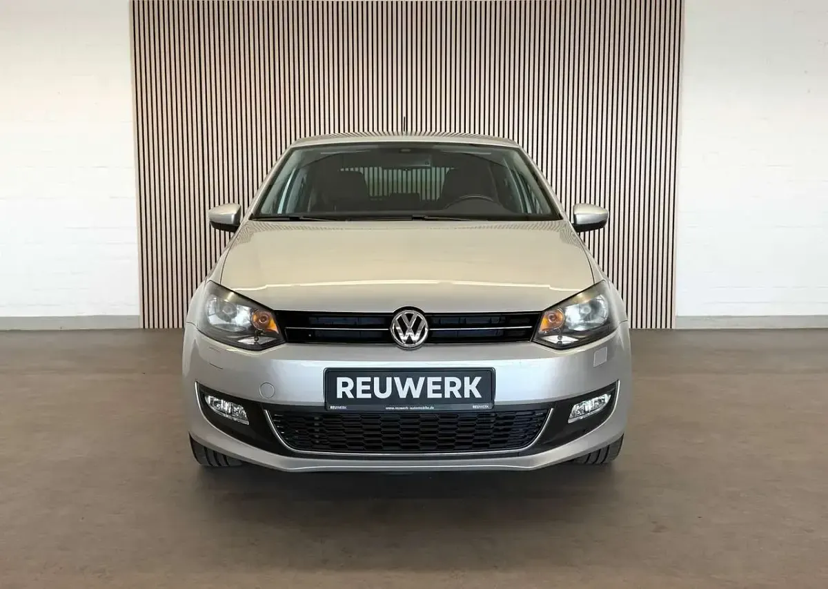 Gebraucht VW Polo Life 60 PS (44 kW) 2014 Reflexsilber metallic Kleinwagen