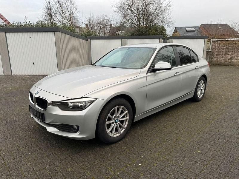 Gebraucht BMW 316 136 PS (100 kW) 2015 Silber Limousine