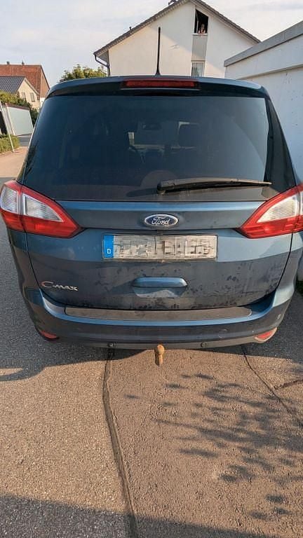 Blau Gebraucht 2019 Ford Grand C-Max Van / Kleinbus | 13.000 € (Guter Preis) - Bild 1/4