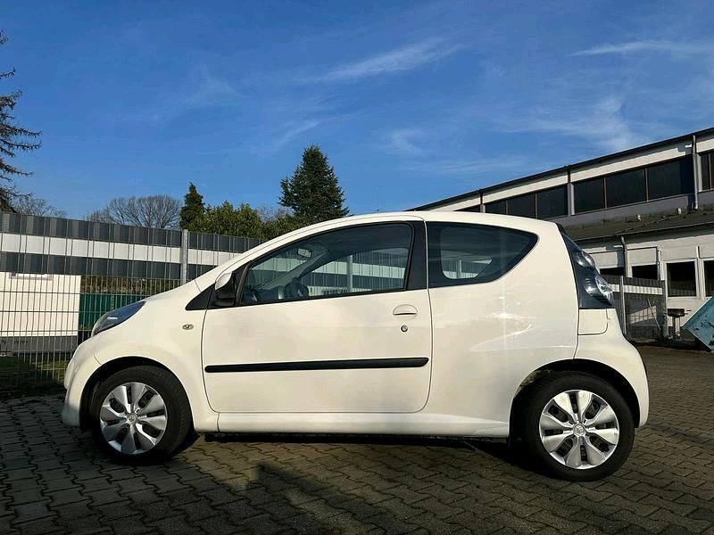 Gebraucht Citroën C1 68 PS (50 kW) 2010 Weiß Kleinwagen
