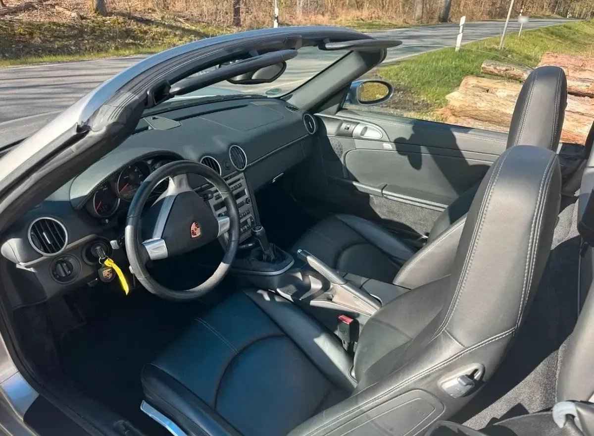 Gebraucht Porsche Boxster 246 PS (180 kW) 2005 Silber Cabrio