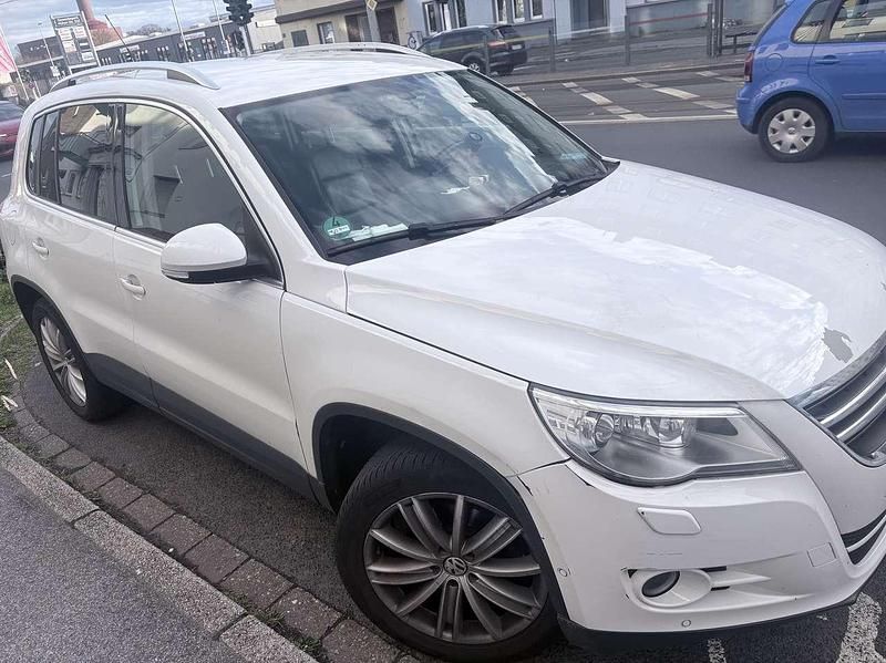Gebraucht VW Tiguan Sportline 150 PS (110 kW) 2010 Weiß SUV