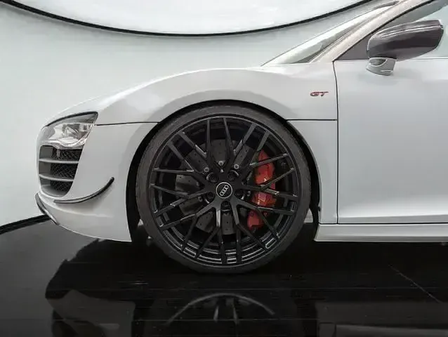 Gebraucht Audi R8 Spyder Sport 560 PS (411 kW) 2013 Grau Cabrio