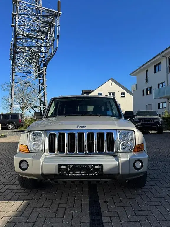 Second-hand Jeep Commander 231 CP (169 kW) 2011 Gri SUV