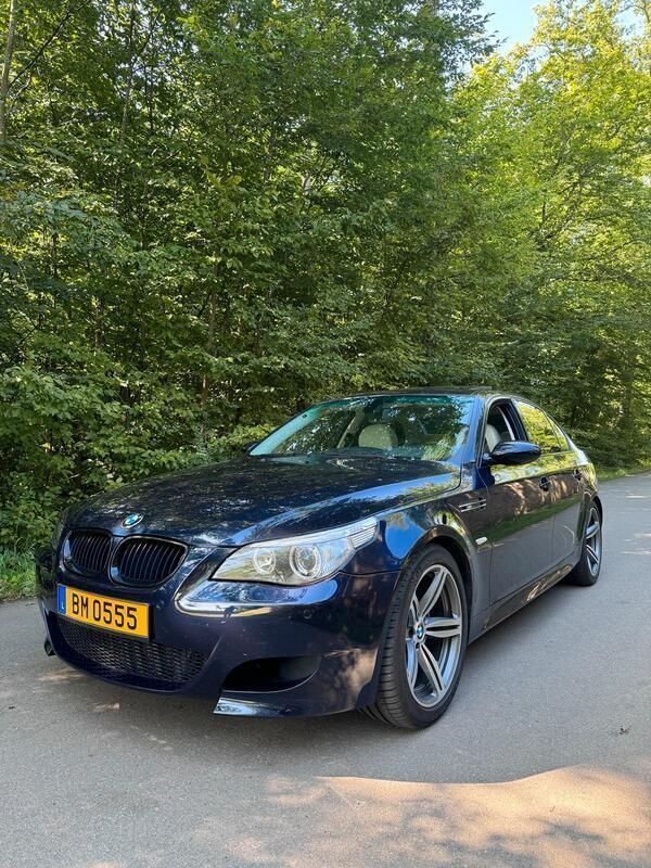Blau Gebraucht 2006 BMW M5 Limousine | 39.900 € (Fairer Preis) - Bild 1/4