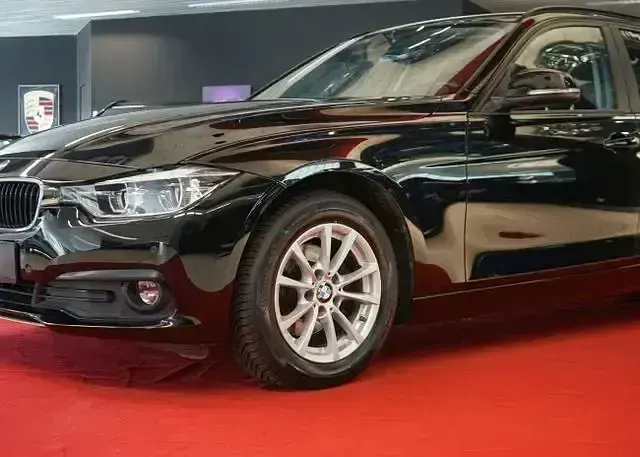 Gebraucht BMW 318 Advantage 150 PS (110 kW) 2019 Schwarz Kombi