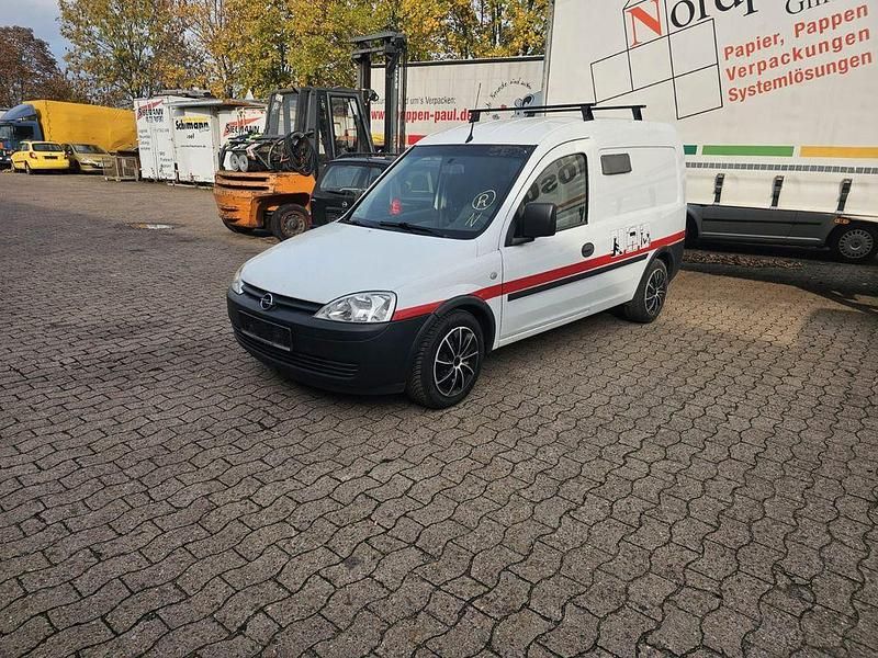 Weiß Gebraucht 2011 Opel Combo Van / Kleinbus | 2.499 € (Fairer Preis) - Bild 1/4
