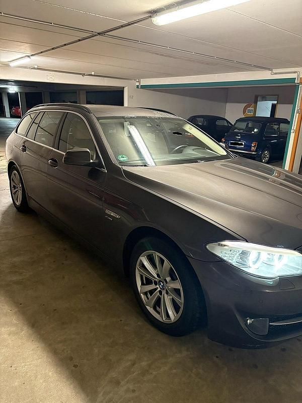 Gebraucht 2012 BMW 525 Kombi | 8.500 € (Guter Preis) - Bild 1/4