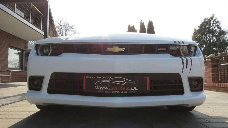 Gebraucht Chevrolet Camaro SS 405 PS (297 kW) 2015 Weiß Coupé