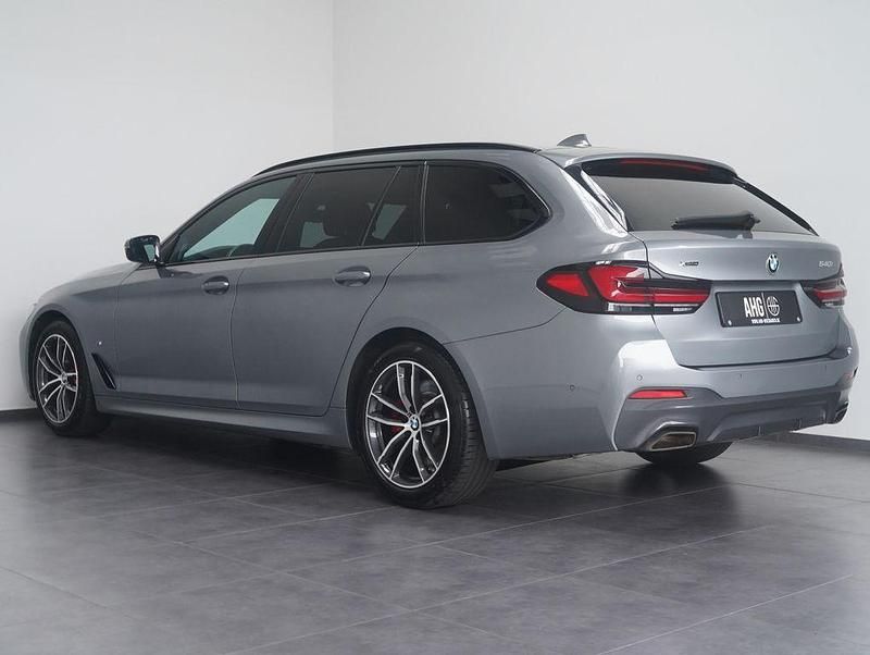 Gebraucht BMW 540 M Sport 333 PS (244 kW) 2023 Grau Kombi