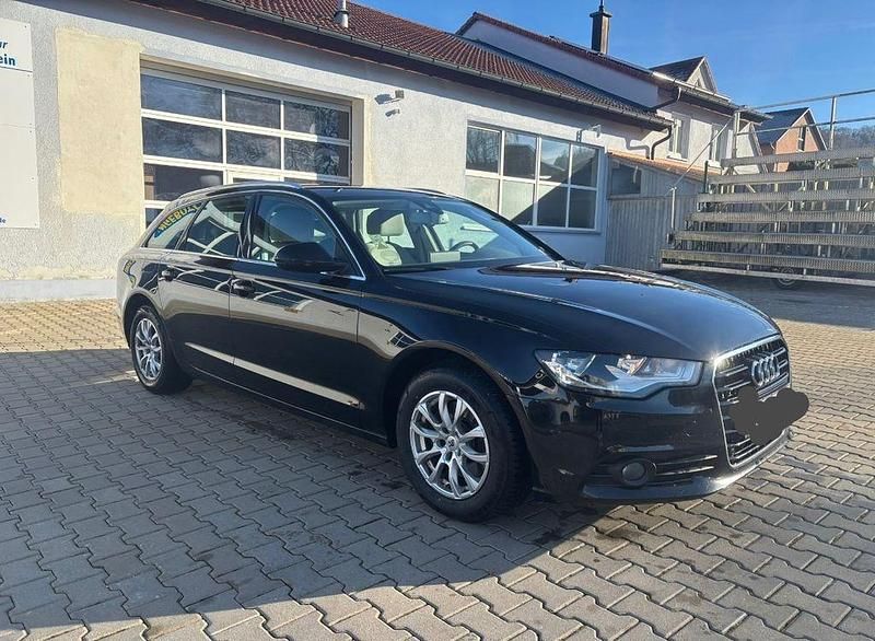 Schwarz Gebraucht 2011 Audi A6 Kombi | 8.999 € (Guter Preis) - Bild 1/4