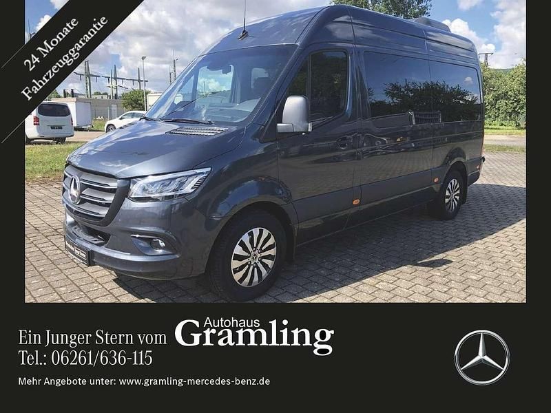 Grau Gebraucht 2024 Mercedes Sprinter Van | 77.999 € - Bild 1/4