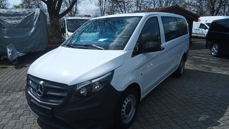 Arktikweiß Gebraucht 2018 Mercedes Vito Van / Kleinbus | 18.981 € (Etwas zu teuer) - Bild 1/4