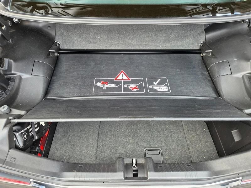 Second-hand Mercedes SLK200 163 CP (119 kW) 2002 Negru Cabrio