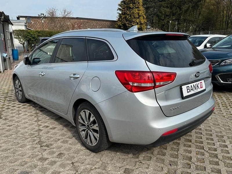 Gebraucht Kia Ceed 110 PS (80 kW) 2017 Silber Kleinwagen