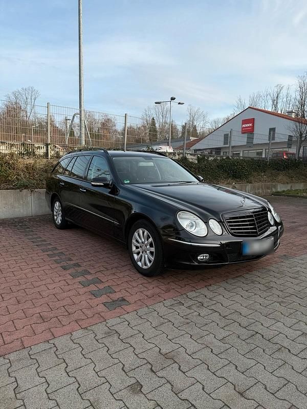 Gebraucht Mercedes E220 125 PS (91 kW) 2009 Schwarz Kombi