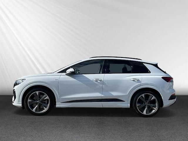 Geysirblau metallic Gebraucht 2024 Audi Q4 Sportback e-tron Ambiente SUV | 999.999 € - Bild 1/1