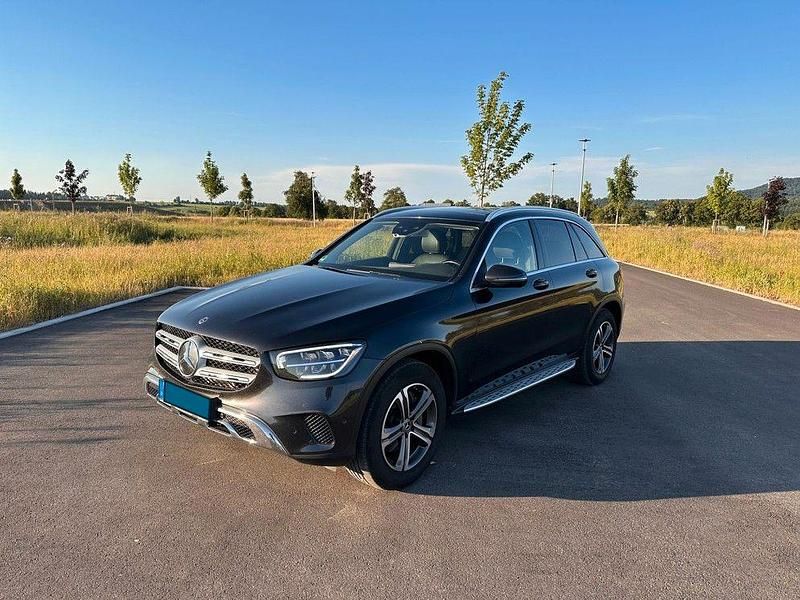 Schwarz Gebraucht 2019 Mercedes 200 SUV | 28.490 € (Fairer Preis) - Bild 1/4