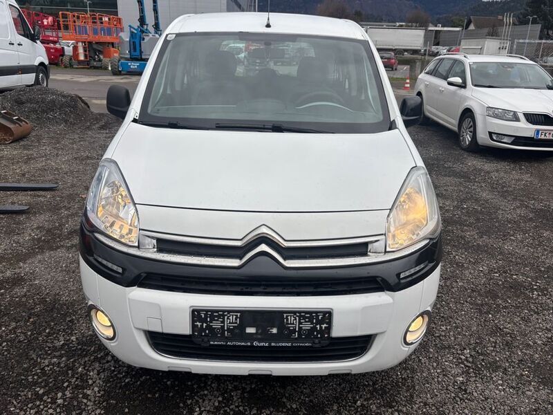 Gebraucht Citroën Berlingo SELECTION 92 PS (67 kW) 2013 Weiß Van / Kleinbus