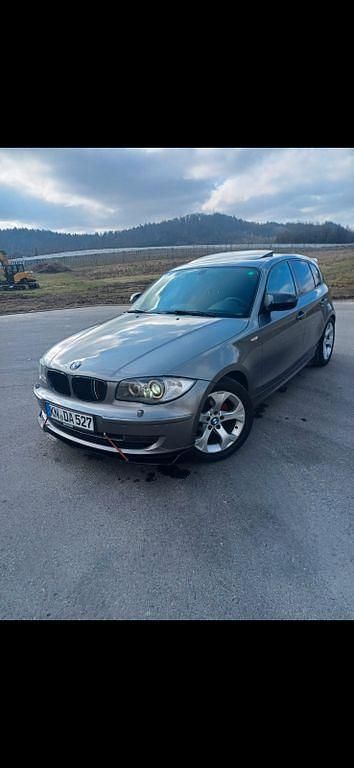 Gebraucht BMW 116 Sport Line 122 PS (89 kW) 2011 Grau Kleinwagen