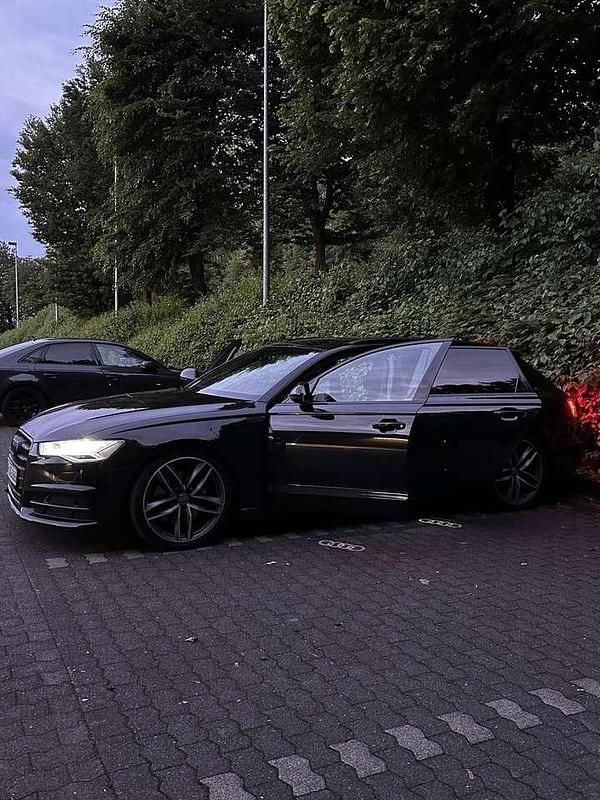 Schwarz Gebraucht 2017 Audi A6 S-Line Kombi | 26.000 € - Bild 1/4