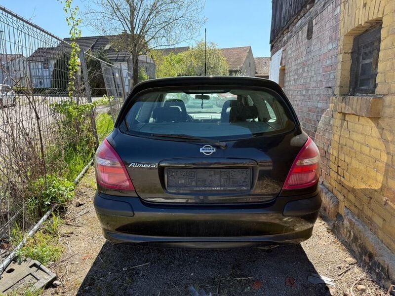 Gebraucht Nissan Almera 90 PS (66 kW) 2002 Schwarz Limousine
