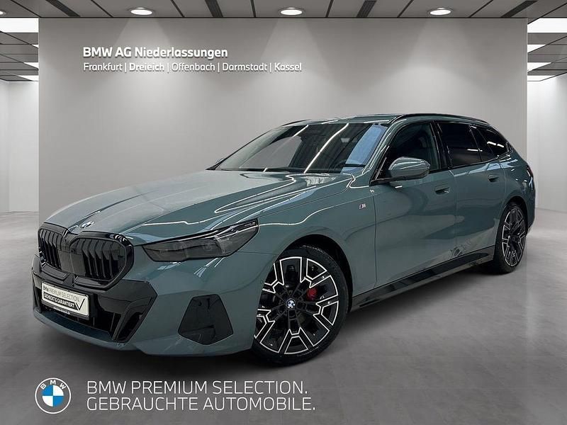 Grün Gebraucht 2024 BMW 520 M Sport Limousine | 57.480 € (Etwas zu teuer) - Bild 1/3