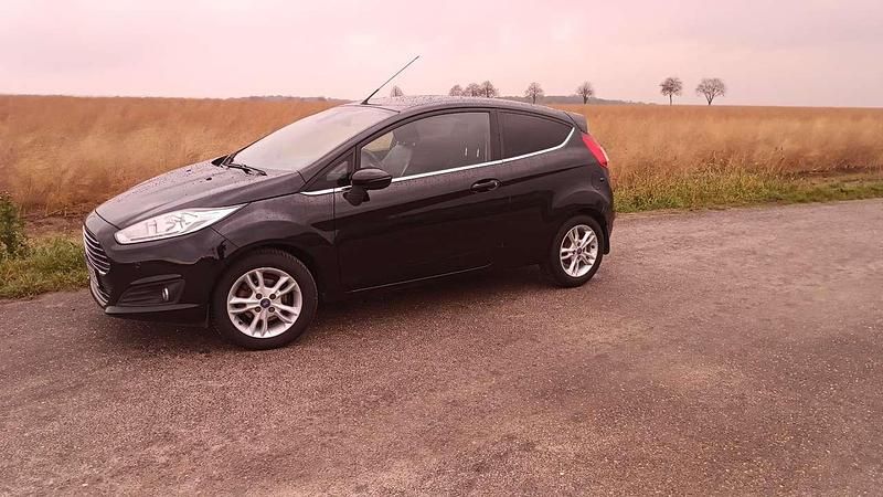 Gebraucht Ford Fiesta Titanium 95 PS (69 kW) 2015 Limousine