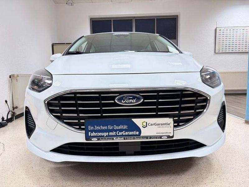 Gebraucht Ford Fiesta Titanium 101 PS (74 kW) 2023 Weiß Limousine