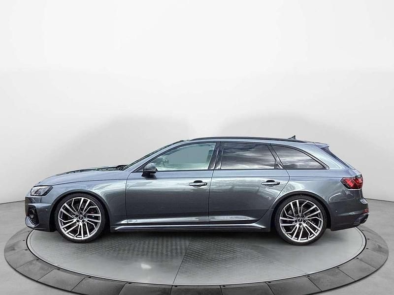 Gebraucht Audi RS4 Sport 451 PS (331 kW) 2022 Daytonagrau perleffekt Kombi