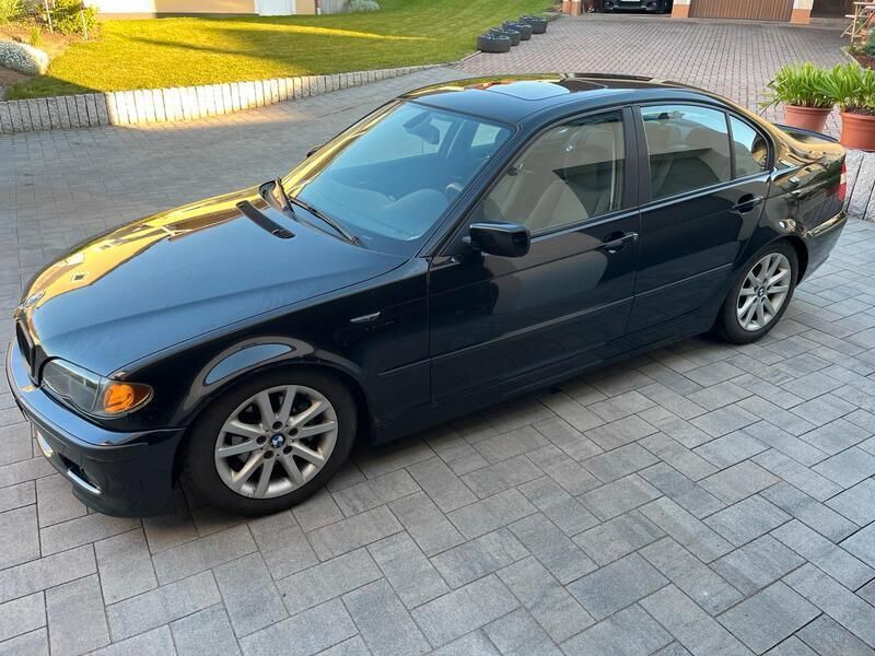 Schwarz Gebraucht 2004 BMW 318 Limousine | 799 € (Superpreis) - Bild 1/4