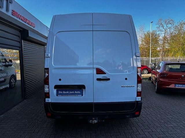 Second-hand Renault Master 150 CP (110 kW) 2021 Alb Monovolum
