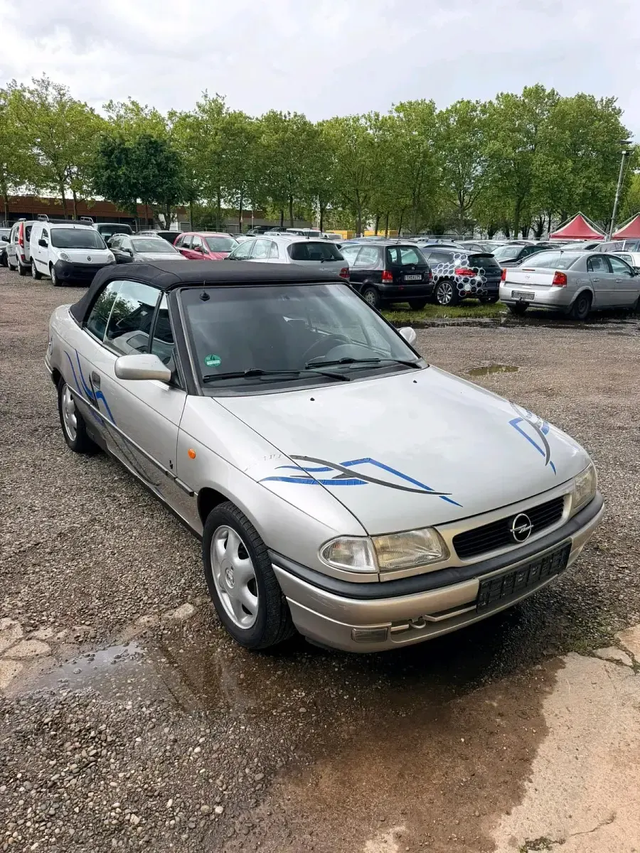 Gebraucht Opel Astra Cabriolet 116 PS (85 kW) 1998 Grau Cabrio
