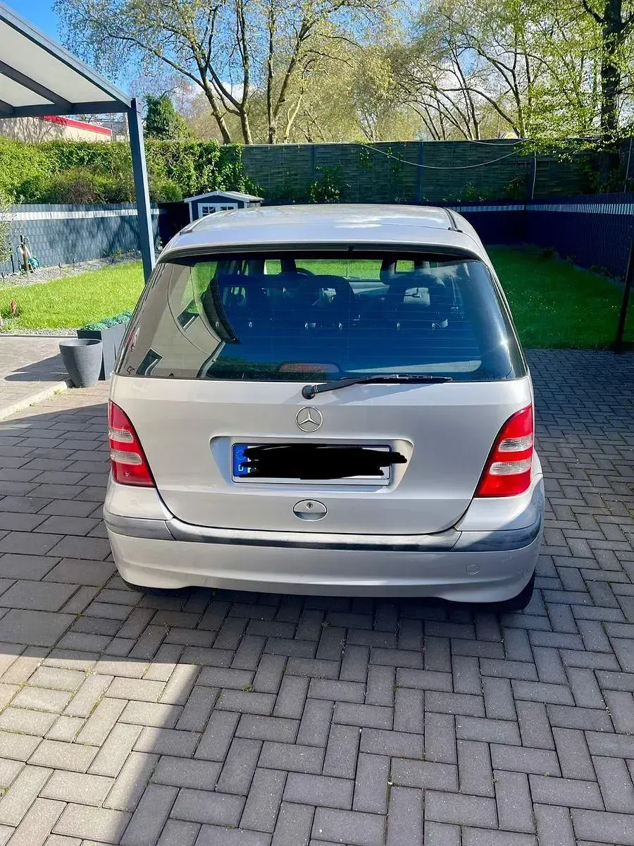 Gebraucht Mercedes A140 Avantgarde 82 PS (60 kW) 2002 Silber Kleinwagen
