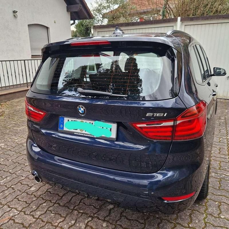 Gebraucht BMW 218 Advantage 140 PS (102 kW) 2018 Blau Van / Kleinbus