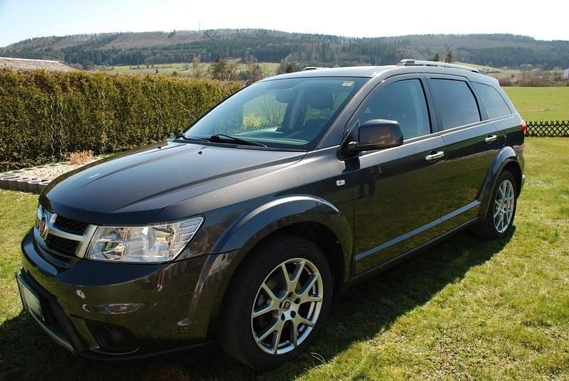 Gebraucht 2013 Fiat Freemont Lounge SUV | 8.700 € (Fairer Preis) - Bild 1/4