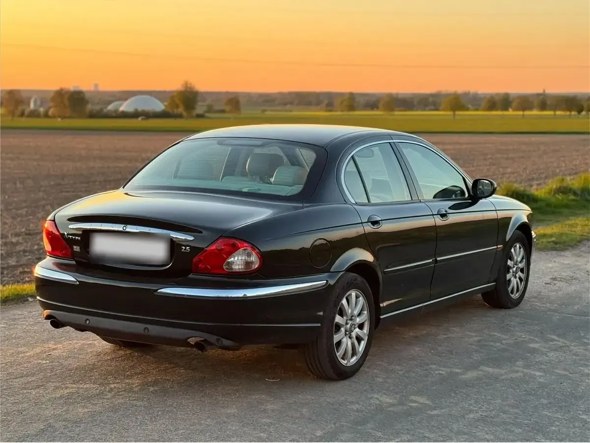 Usata Jaguar X-type 196 CV (144 kW) 2003 Verde Berlina