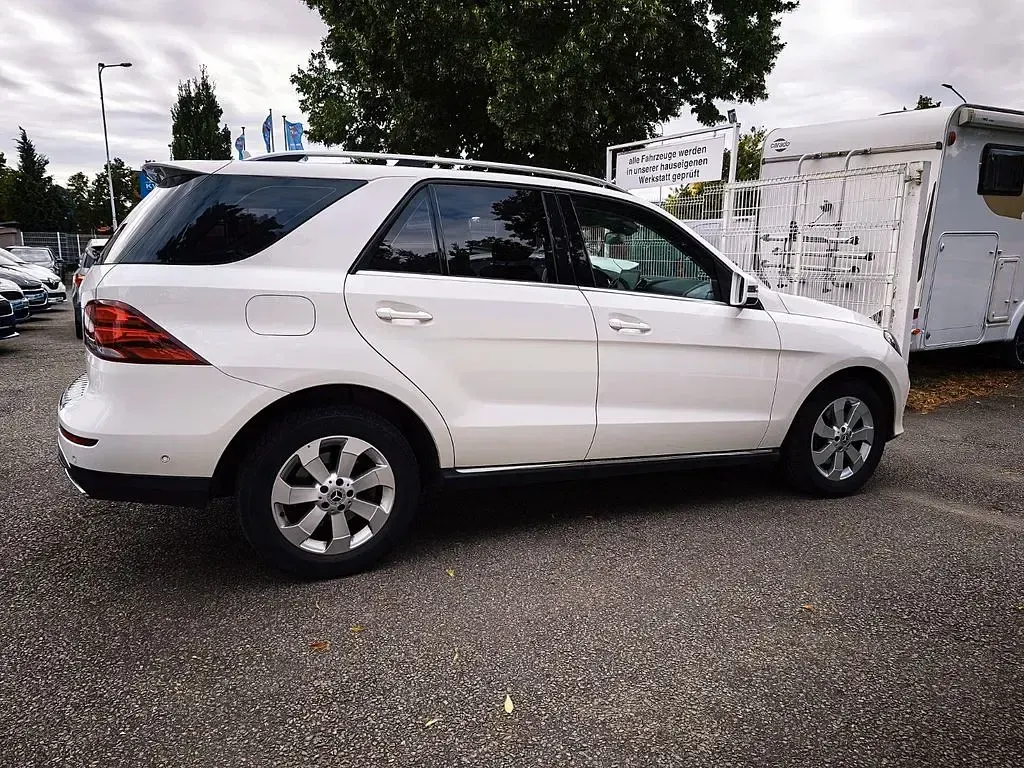 Gebraucht Mercedes GLE250 204 PS (150 kW) 2018 Weiß SUV